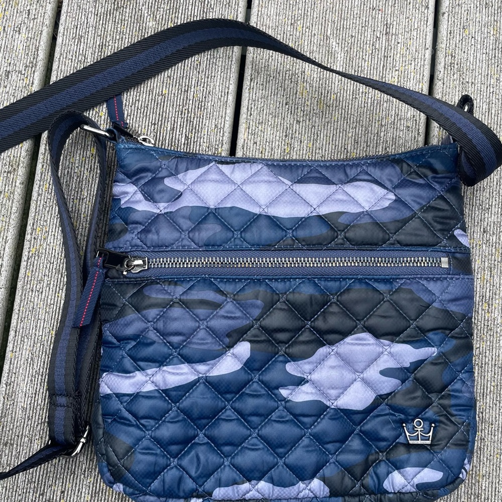Oliver Thomas Crossbody Bag Quilted Blue Camo Print Purse Travel